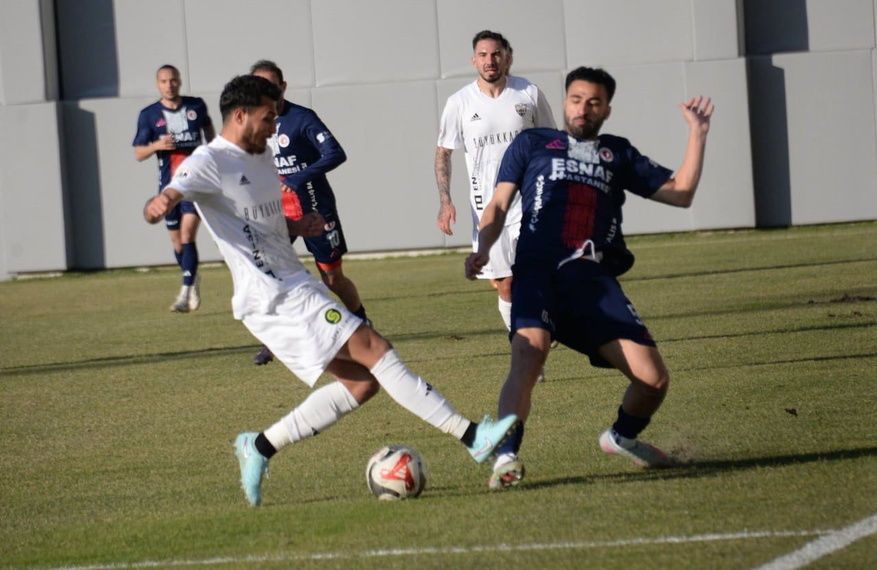 TFF 2. LİG’DE 19. HAFTA KARŞILAŞMASINDA SAHASINDA FETHİYESPOR’A 2-1 MAĞLUP OLAN SOMASPOR, HAFTAYI...