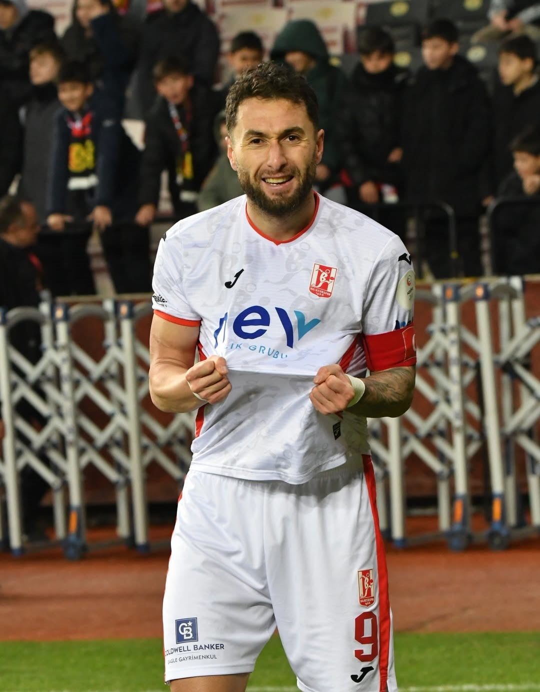 TFF 3. LİG EKİPLERİNDEN ERCİYES 38 FUTBOL KULÜBÜ, DIŞ TRANSFERDE KADROSUNA 4 YENİ İSMİ DAHİL...