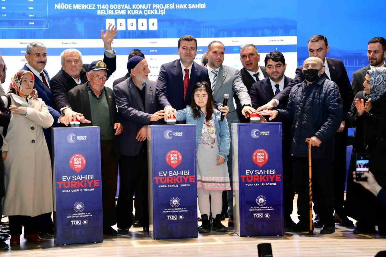 TOKİ TARAFINDAN HAYATA GEÇİRİLEN 500 BİN SOSYAL KONUT PROJESİ KAPSAMINDA NİĞDE’DE YAPILACAK 2 BİN...