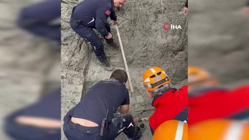 Tonlarca betonun altında kaldılar: 1 işçi öldü, 2'si sağ kurtarıldı