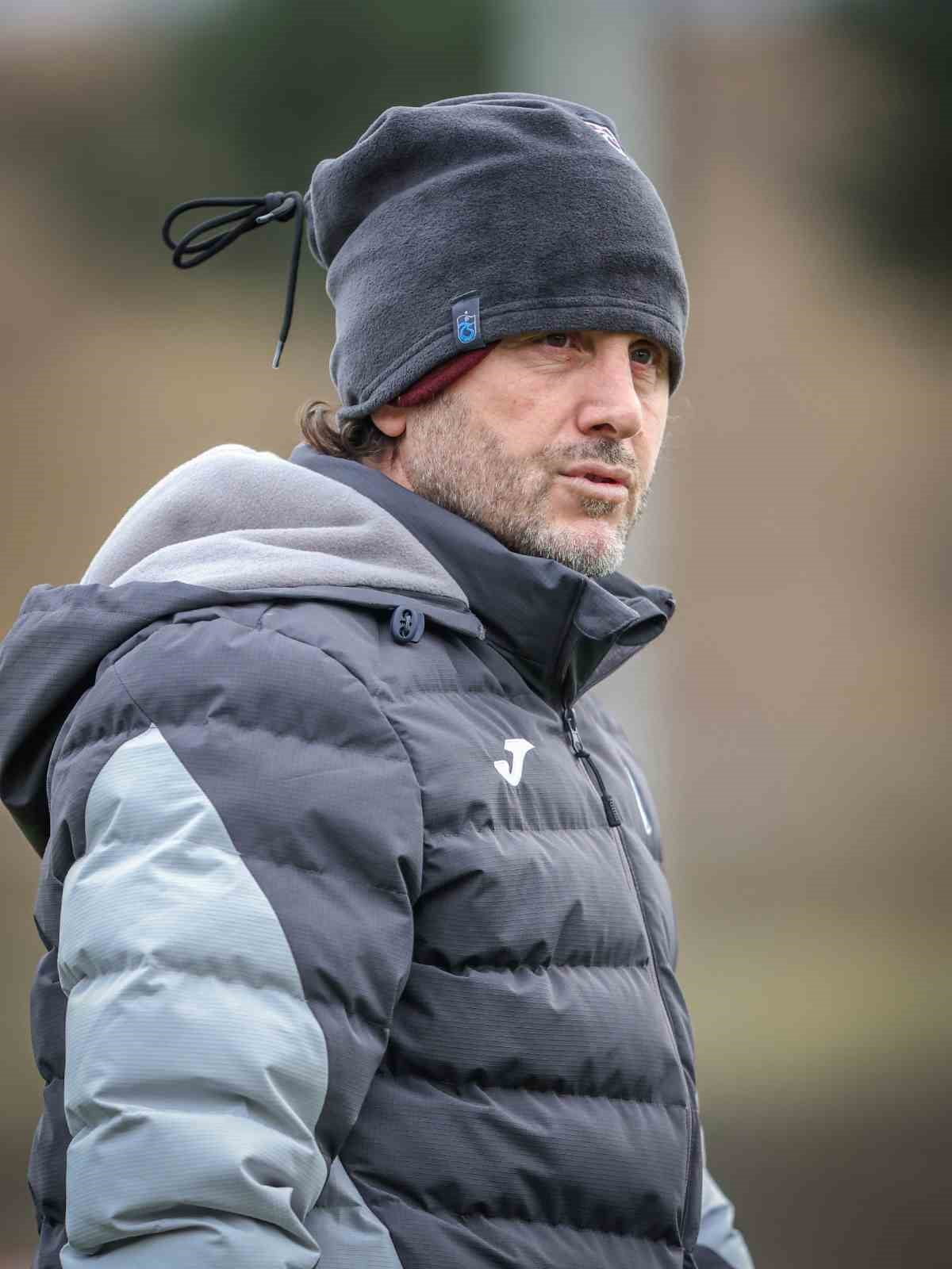 TRABZONSPOR KULÜBÜ, TEKNİK DİREKTÖR FATİH TEKKE VE EKİBİNİN  YILLIK ÜCRETİNDE İYİLEŞTİRME YAPTI....