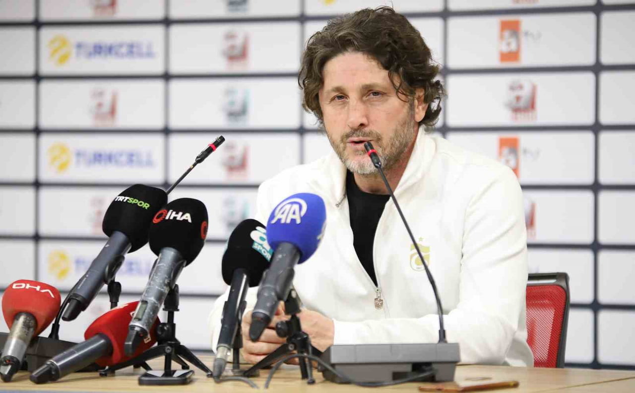 TRABZONSPOR TEKNİK DİREKTÖRÜ FATİH TEKKE, 4-1 MAĞLUP OLDUKLARI GALATASARAY MAÇININ ARDINDAN, "OYUN...