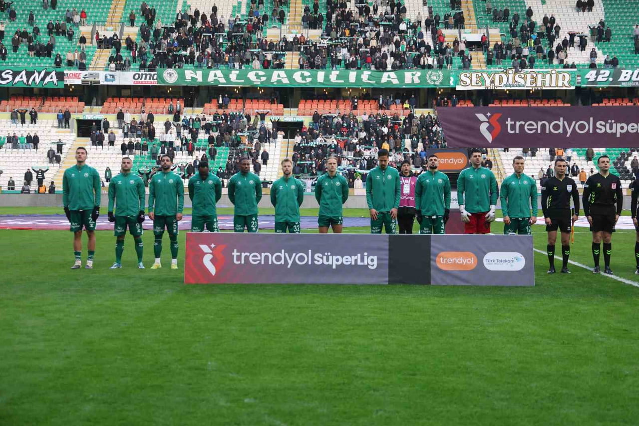 TRENDYOL SÜPER LİG'İN 18. HAFTASINDA KONYASPOR, SAHASINDA EYÜPSPOR İLE KARŞILAŞIYOR. MÜSABAKANIN...
