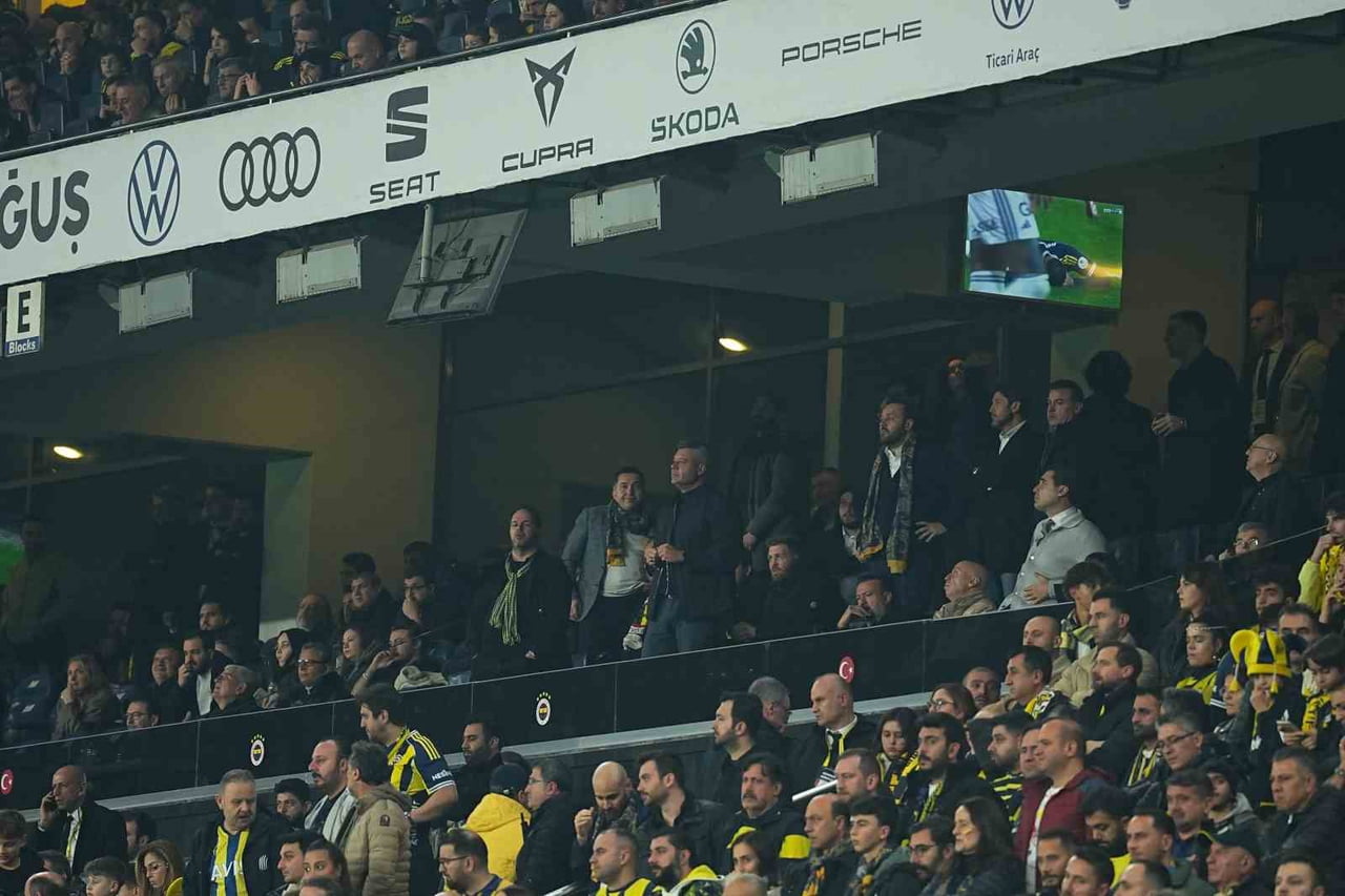 TRENDYOL SÜPER LİG'İN 19. HAFTASINDA FENERBAHÇE, SAHASINDA KARŞILAŞTIĞI GÖZTEPE İLE 1-1 BERABERE...