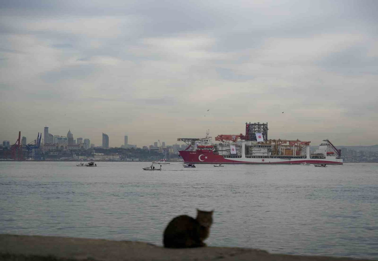 TÜRKİYE'NİN ARAMA VE SONDAJ KABİLİYETLERİNİ GÜÇLENDİRMEK AMACIYLA ENERJİ FİLOSUNA KATILAN...