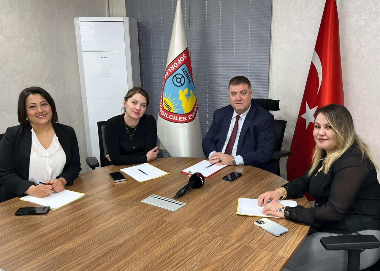 TÜRKİYE’DE BİR İLKE İMZA ATAN İZMİR ŞOFÖRLER VE OTOMOBİLCİLER ESNAF ODASI, 650’Yİ AŞKIN KADIN...