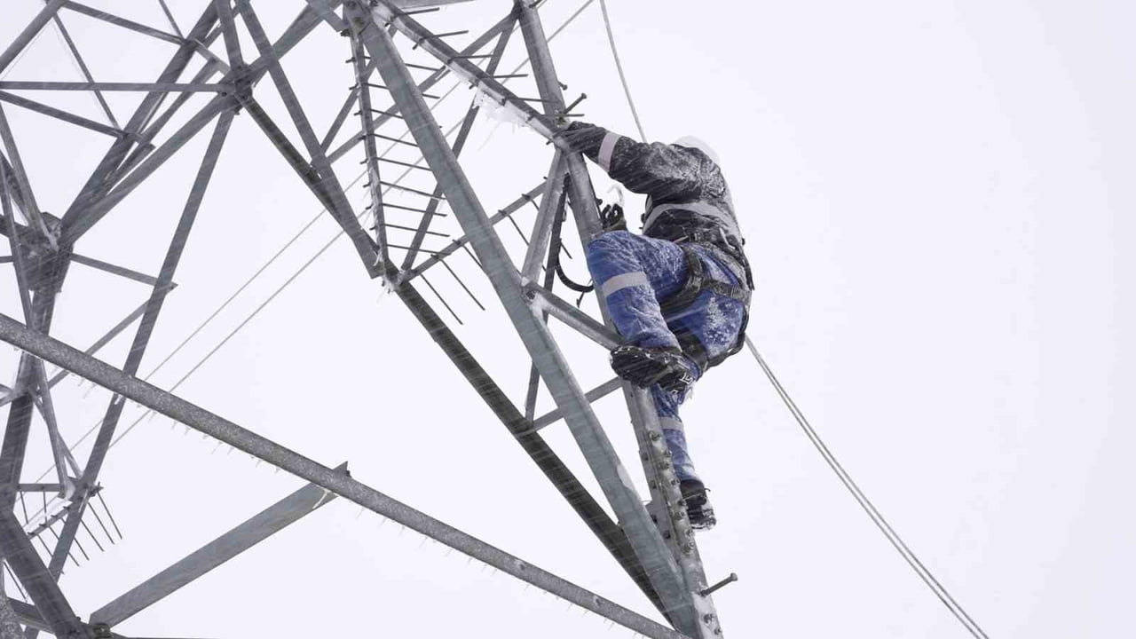 TÜRKİYE ELEKTRİK İLETİM A.Ş (TEİAŞ), 22 BÖLGE MÜDÜRLÜĞÜYLE KIŞ AYLARINDA ELEKTRİK İLETİM...