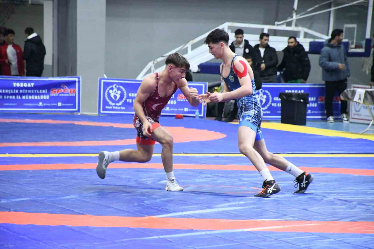 TÜRKİYE GÜREŞ FEDERASYONU’NUN 2026 YILI FAALİYET TAKVİMİNDE YER ALAN U17 SERBEST VE GREKOROMEN...