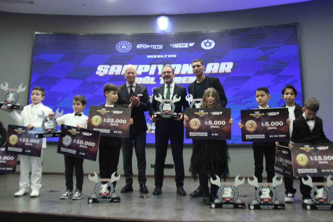TÜRKİYE MOTOSİKLET FEDERASYONU (TMF) TARAFINDAN DÜZENLENEN 2025 ŞAMPİYONLAR ÖDÜL TÖRENİ, İZMİR...