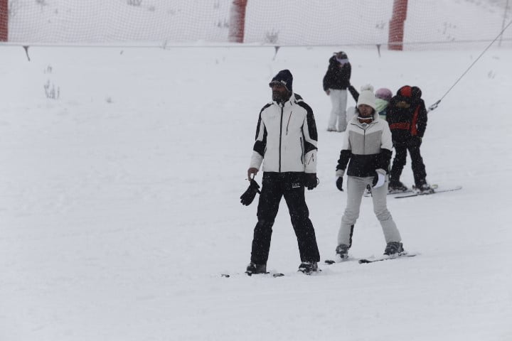 TÜRKİYE’NİN KIŞ TURİZMİ AÇISINDAN ÖNEMLİ MERKEZLERİNDEN ULUDAĞ’DA SOĞUK HAVA ETKİSİNİ ARTIRDI....