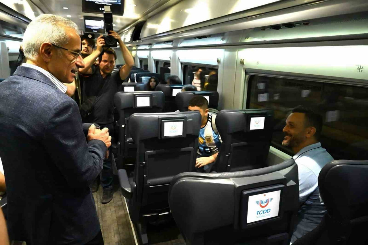 ULAŞTIRMA VE ALTYAPI BAKANI ABDULKADİR URALOĞLU, "16 OCAK-1 ŞUBAT TARİHLERİNDE ANAHAT VE BÖLGESEL...