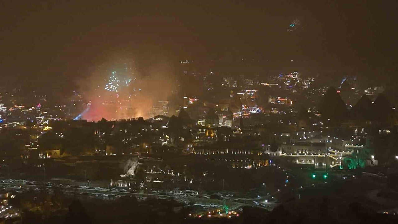 UNESCO DÜNYA DOĞAL VE KÜLTÜR MİRASI LİSTESİ'NDE YER ALAN VE HER YIL MİLYONLARCA TURİST AĞIRLAYAN...