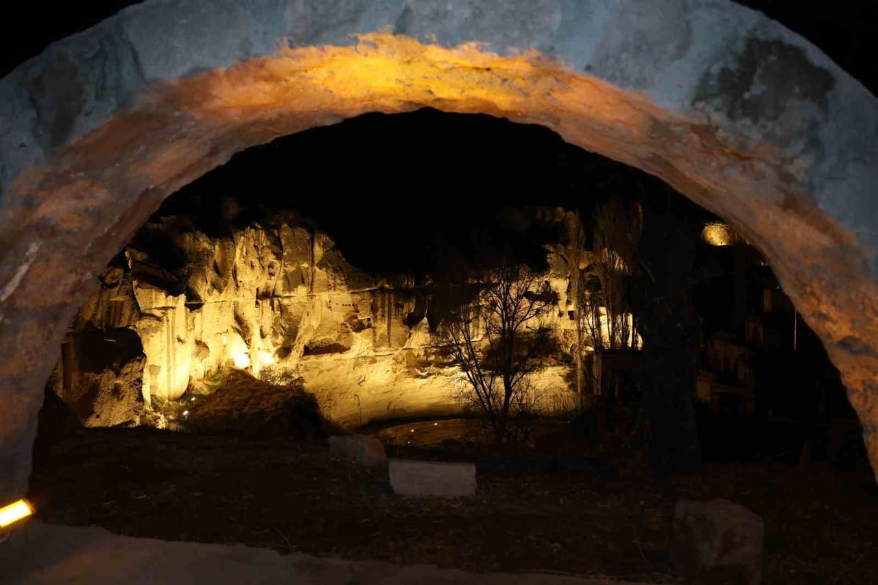 UNESCO DÜNYA DOĞAL VE KÜLTÜREL MİRAS LİSTESİ’NDE YER ALAN KAPADOKYA BÖLGESİNDE GECE TURİZMİNİ...