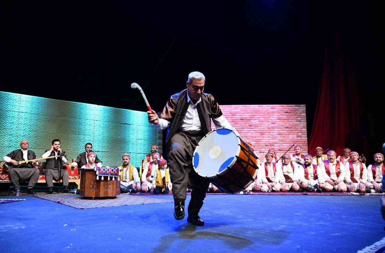 UNESCO’NUN SOMUT OLMAYAN KÜLTÜREL MİRAS TEMSİLİ LİSTESİ’NDE YER ALAN ŞANLIURFA SIRA GECELERİ İLE...