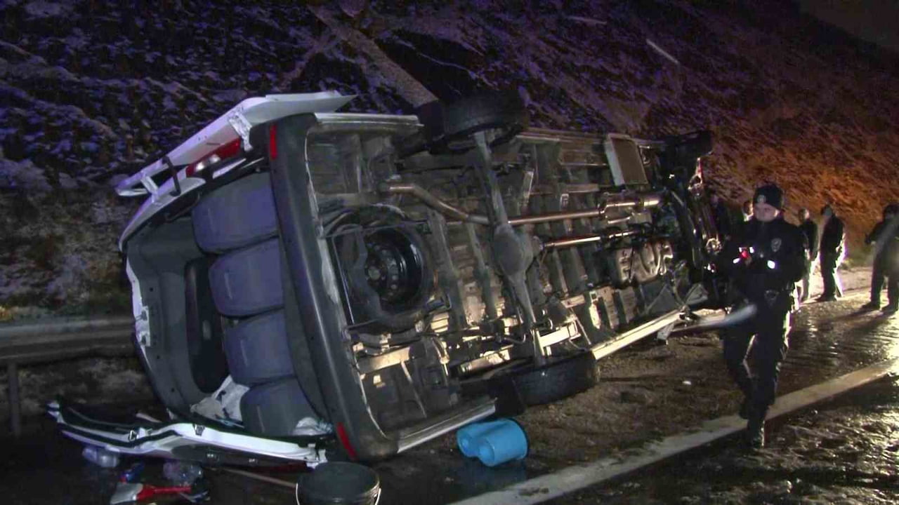 UZEY MARMARA OTOYOLU’NDA KAR YAĞIŞI KAZA GETİRDİ: 11 YARALI