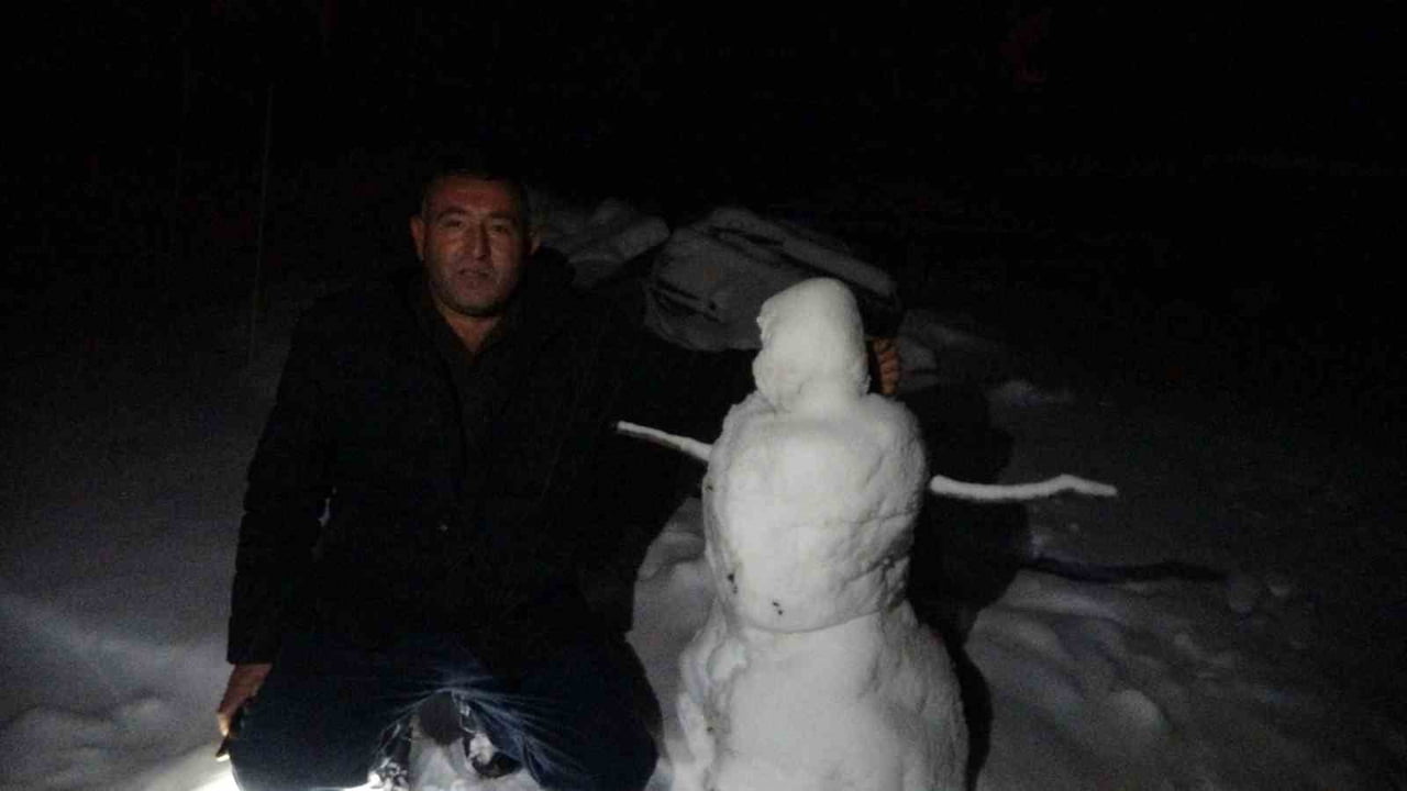 YOZGAT’IN SORGUN İLÇESİNDE KAR YAĞIŞI SEVİNÇLE KARŞILANDI.-