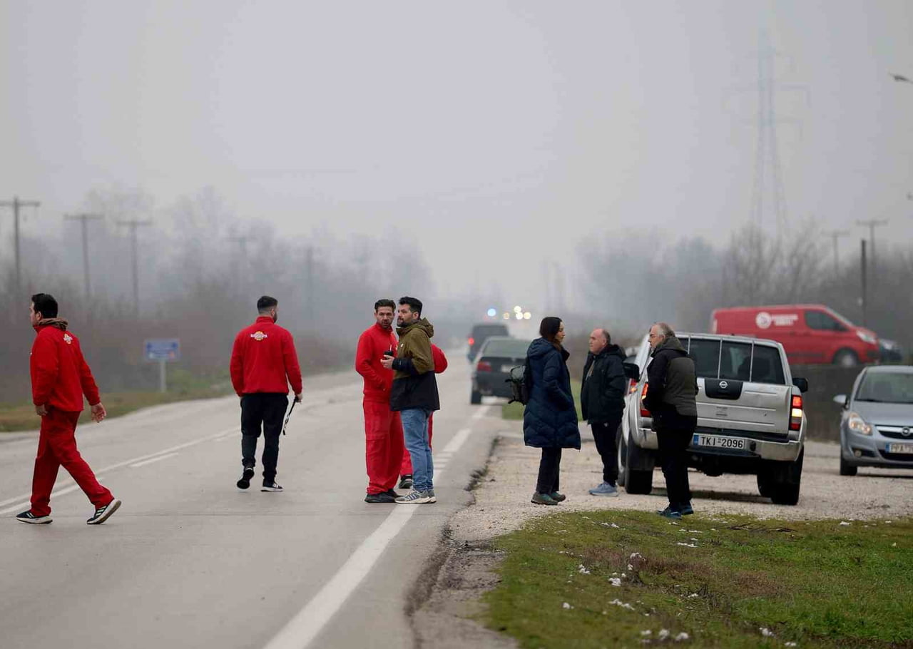 YUNANİSTAN’IN TESALYA BÖLGESİNE BAĞLI TRİKALA ŞEHRİNDE BİR BİSKÜVİ FABRİKASINDA MEYDANA GELEN...