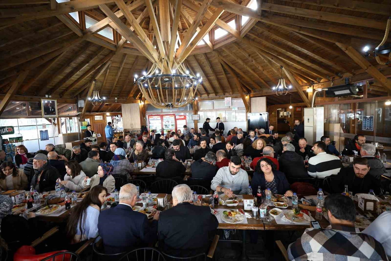 YUNUSEMRE BELEDİYE BAŞKANI SEMİH BALABAN, 10 OCAK ÇALIŞAN GAZETECİLER GÜNÜ DOLAYISIYLA YEREL VE...