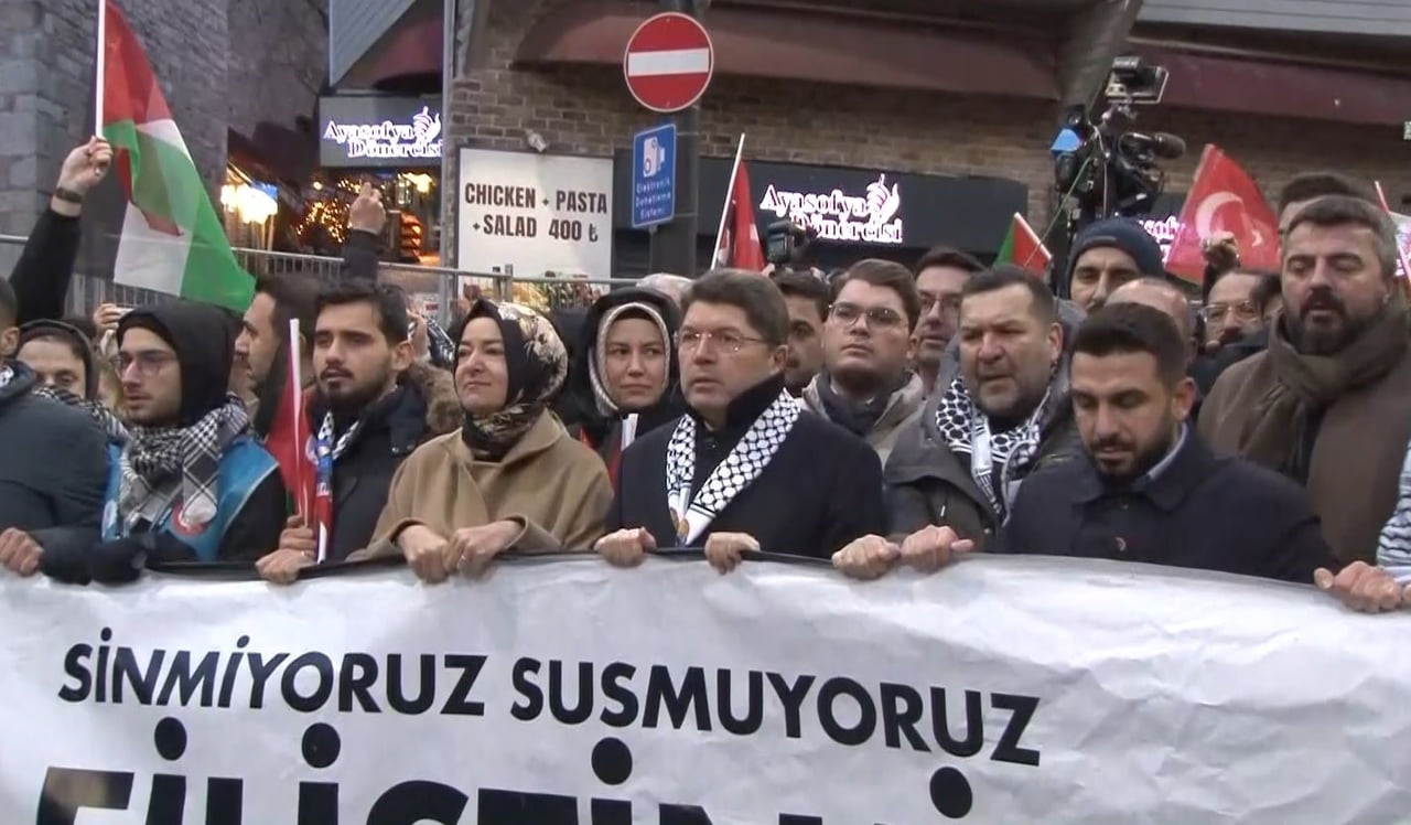 YÜRÜYÜŞE, ADALET BAKANI YILMAZ TUNÇ, GENÇLİK VE SPOR BAKANI OSMAN AŞKIN BAK, ESKİ ULAŞTIRMA VE...