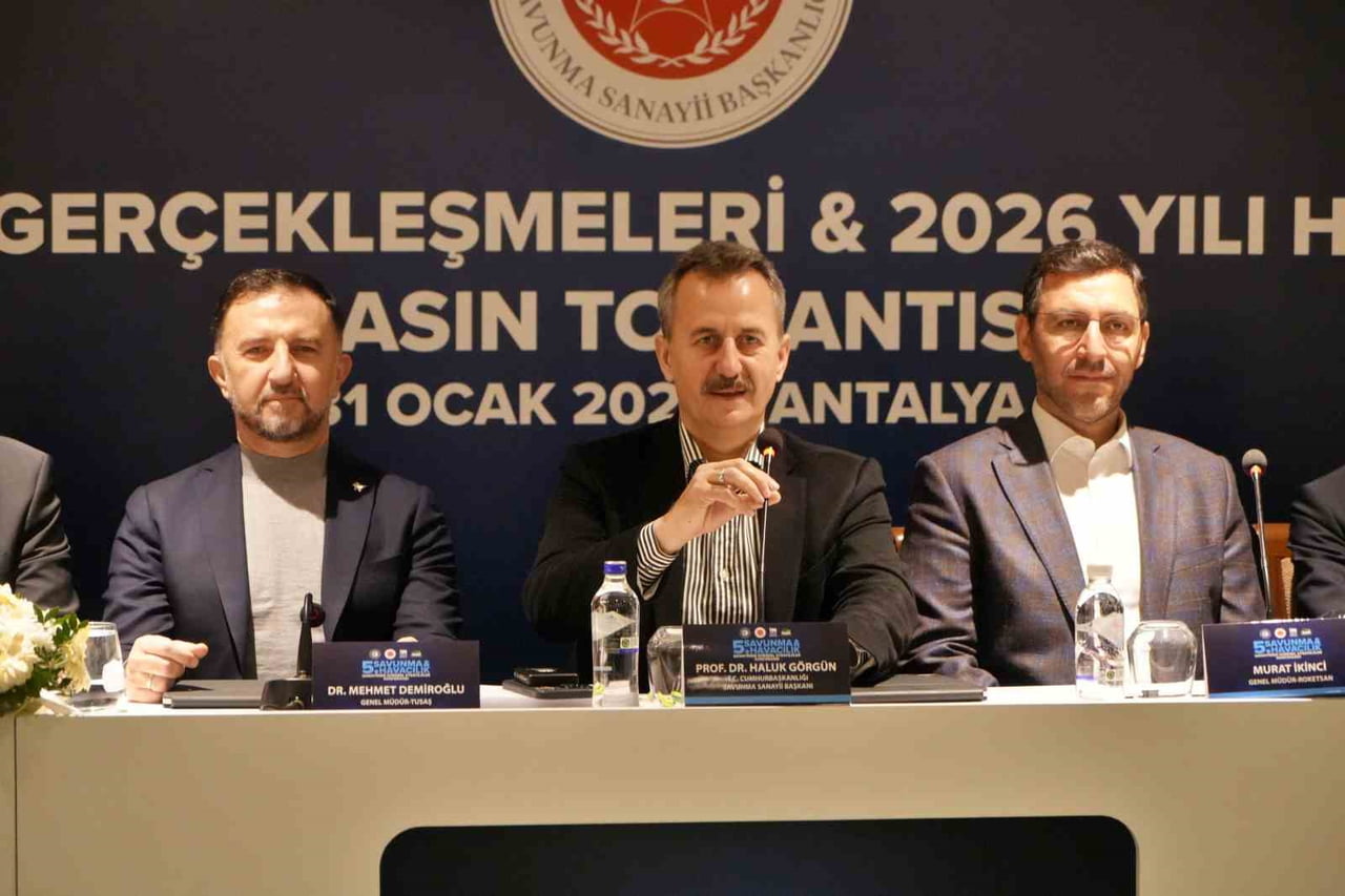 ANTALYA'NIN SERİK İLÇESİNDEKİ BELEK TURİZM MERKEZİ'NDE DÜZENLENEN BASIN BULUŞMASINA, SAVUNMA...