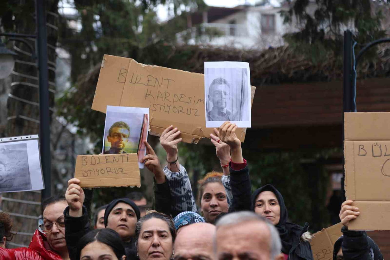 ARTVİN’DE 31 ARALIK’TA MEYDANA GELEN ÇIĞ FELAKETİNDE KAYBOLAN ÇOBAN BÜLENT GEZER’İN AİLESİ, OLAYIN...