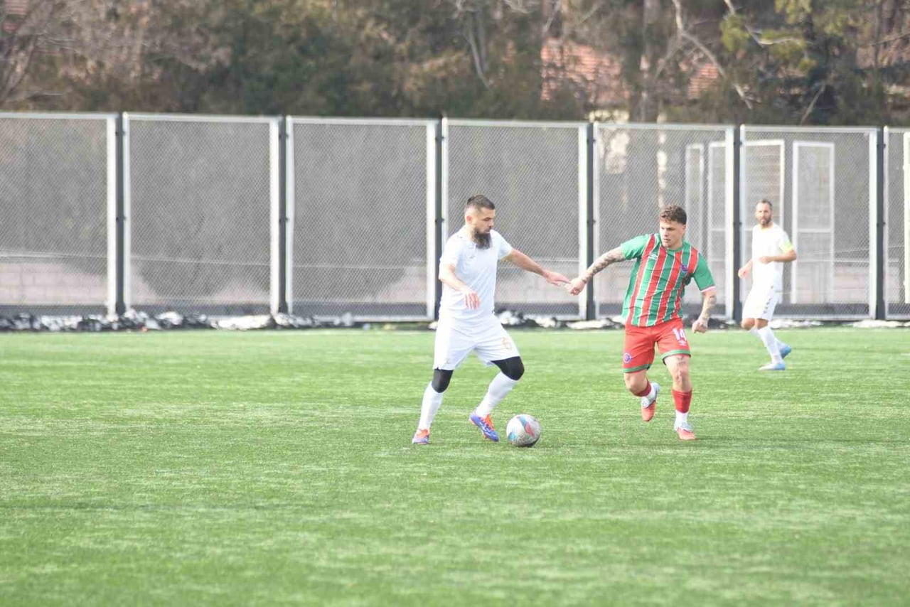 BÖLGESEL AMATÖR LİG (BAL) 2. GRUP'TA MÜCADELE EDEN KAYSERİ EKİBİ KOCASİNAN ŞİMŞEKSPOR; LİGİN 14....