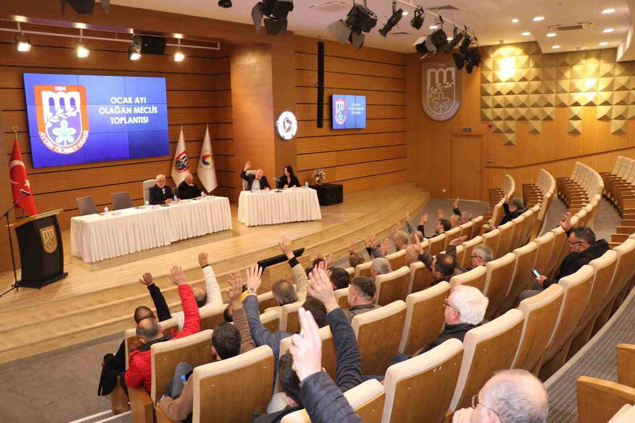 CUMHURBAŞKANI RECEP TAYYİP ERDOĞAN’IN AYDIN ZİYARETİNDE ÇILDIR HAVALİMANI’NIN TİCARİ UÇUŞLARA...