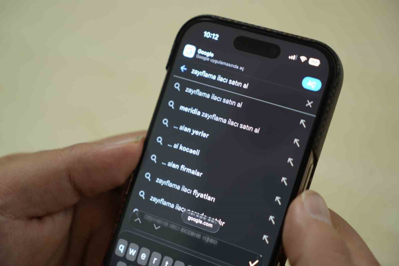 GÜNÜMÜZDE FİT BİR GÖRÜNÜME KAVUŞMAK İSTEYEN PEK ÇOK KİŞİ, ÇAREYİ İNTERNETTE VE SOSYAL MEDYA...