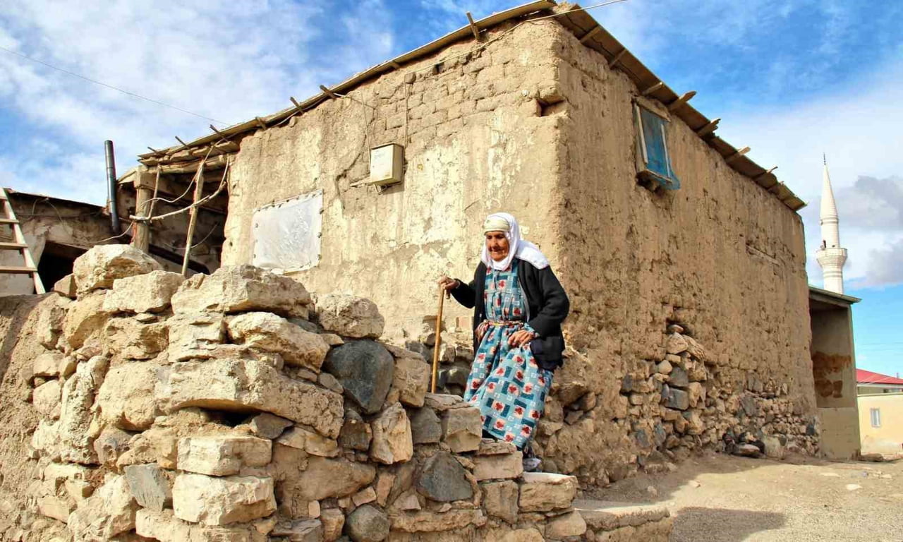 KAHRAMANMARAŞ'TA 6 ŞUBAT DEPREMİNDE HASAR ALMAYAN,ESKİ MİMARİ OLMASINA RAĞMEN GÜNÜMÜZDE HALEN...